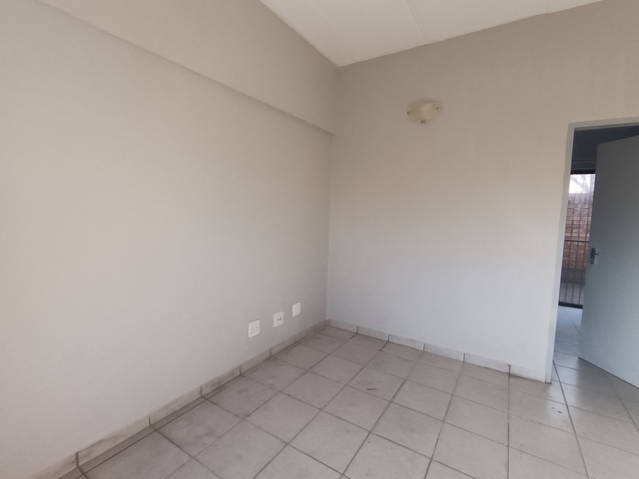 To Let 1 Bedroom Property for Rent in Die Bult North West